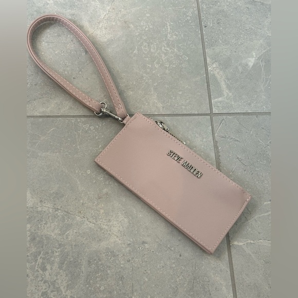 Steve Madden Handbags - NWT Steve Madden Card Case ID Holder Zipper Wristlet